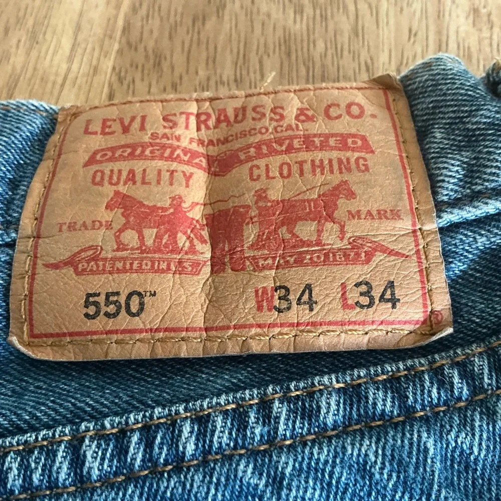 LEVI 550 size 34x34